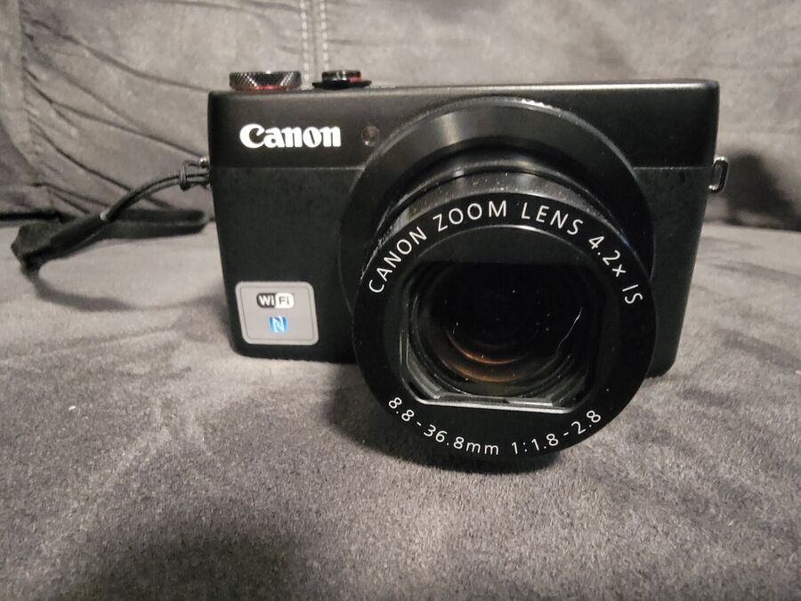 Canon PowerShot G7X Mark I Digital Camera Black