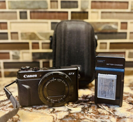 Canon PowerShot G7 X Mark II 20.1MP Camera - Nice!!