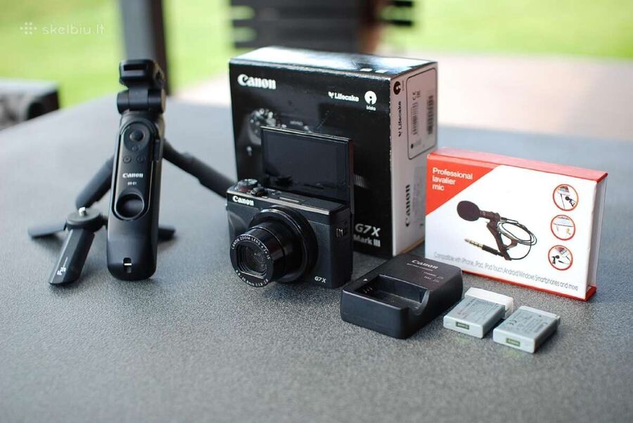 Canon PowerShot G7 X Mark III + Tripod Grip, Mic, Remote + More (VLOGGER KIT)